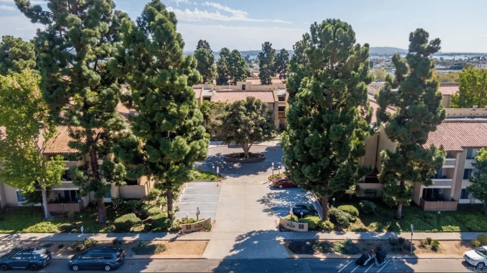 1885 Diamond St #329