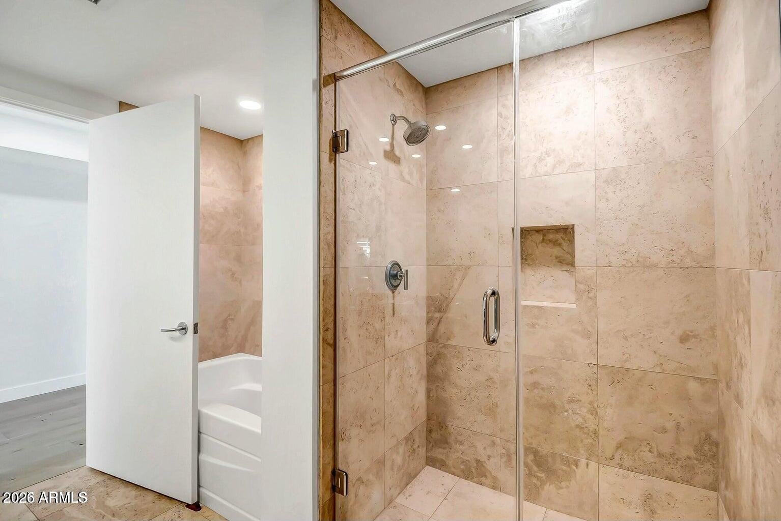 7121 E Rancho Vista Dr, #5011