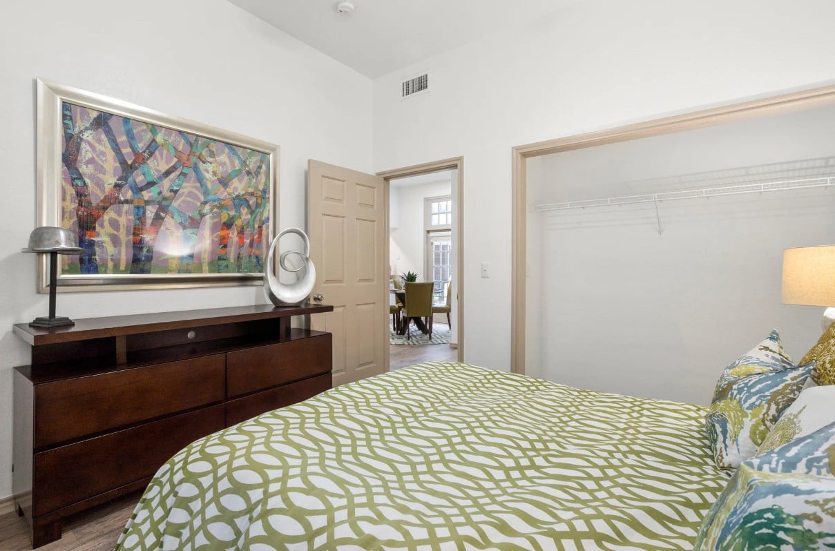 Amazing 2/1 in Pflugerville