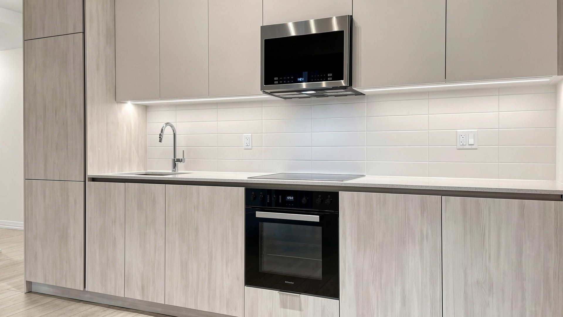 Luxury King West Residence