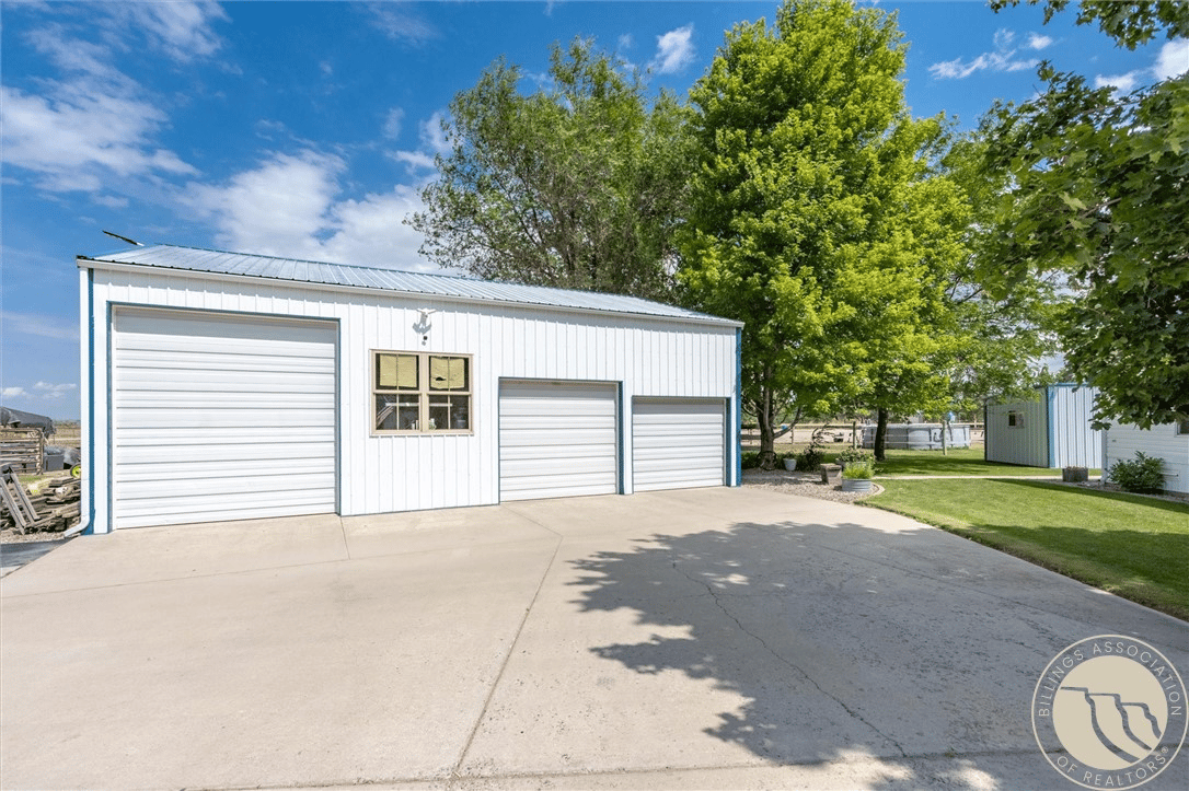 3110 Falcon Cir