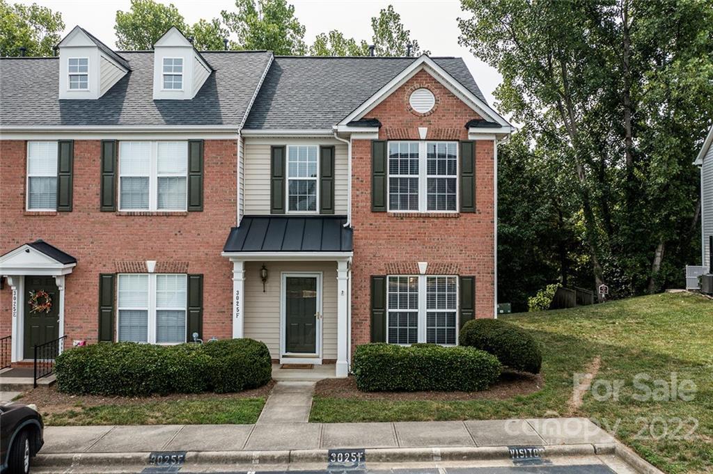 3025 Misty Harbor Cir