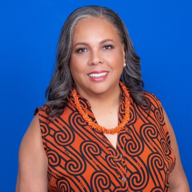 Lynn Wilkinson Mililani, HI Real Estate Agent Headshot