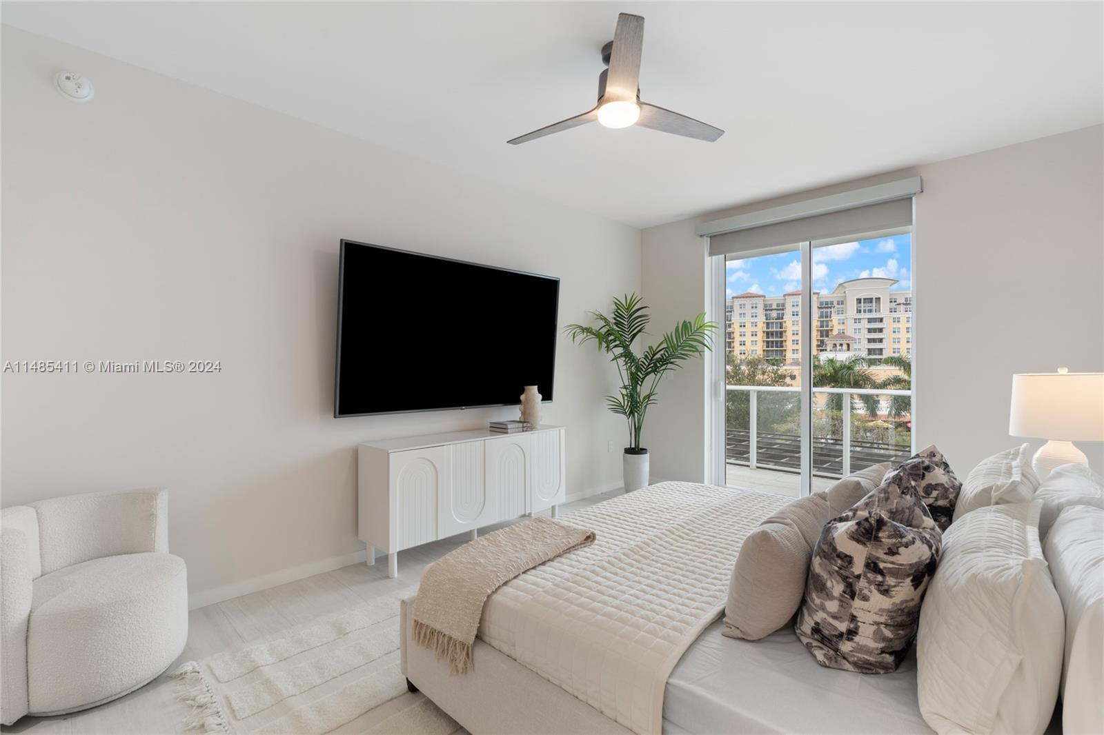 200 SE Mizner Blvd 406