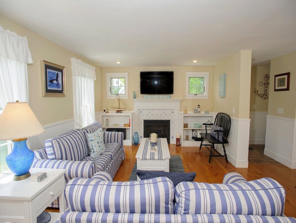 196 Spring Hill Rd