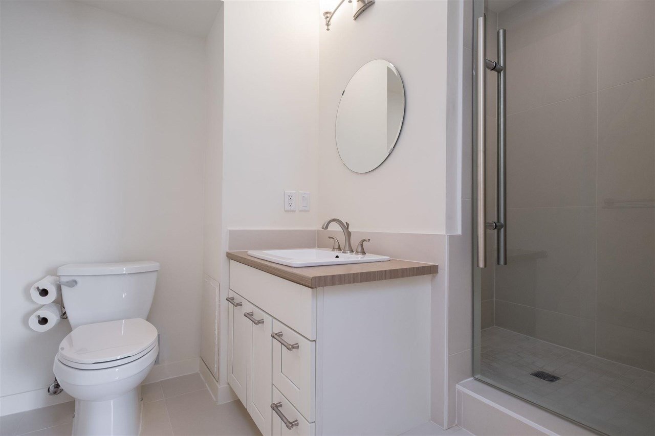 1745 Esquimalt Ave, #804