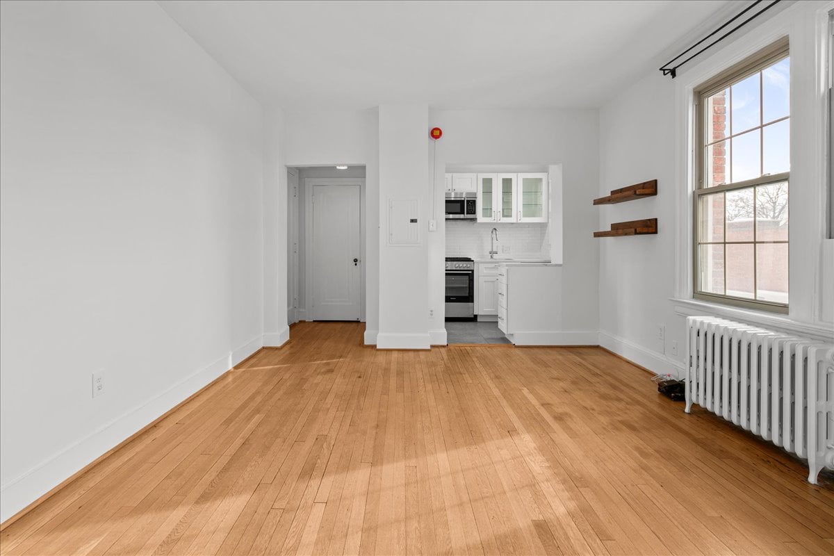 3100 Wisconsin Ave NW #406