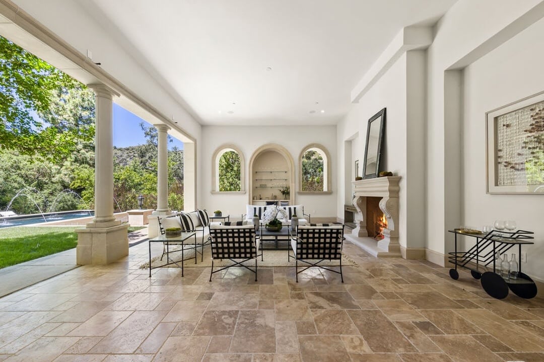 Grandeur Oasis