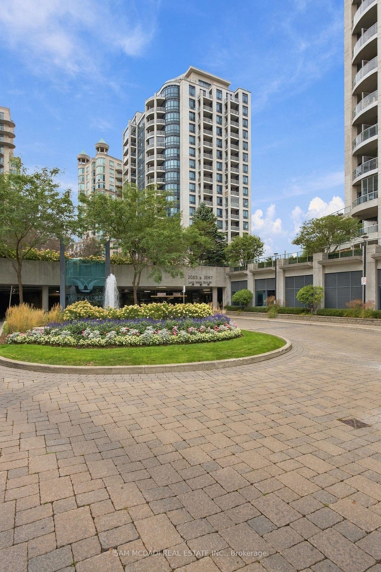 2087 Lake Shore Boulevard W 103, Toronto Unit: 103