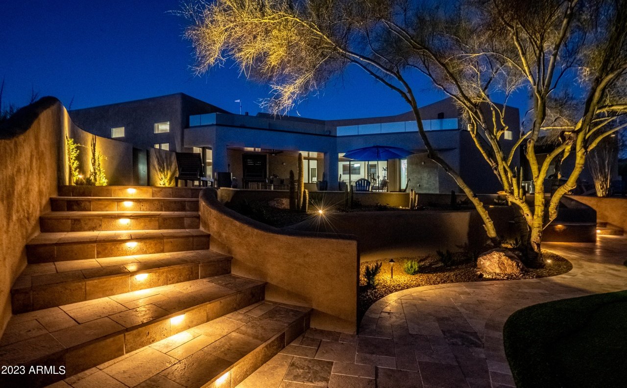 9387 E Adobe Dr