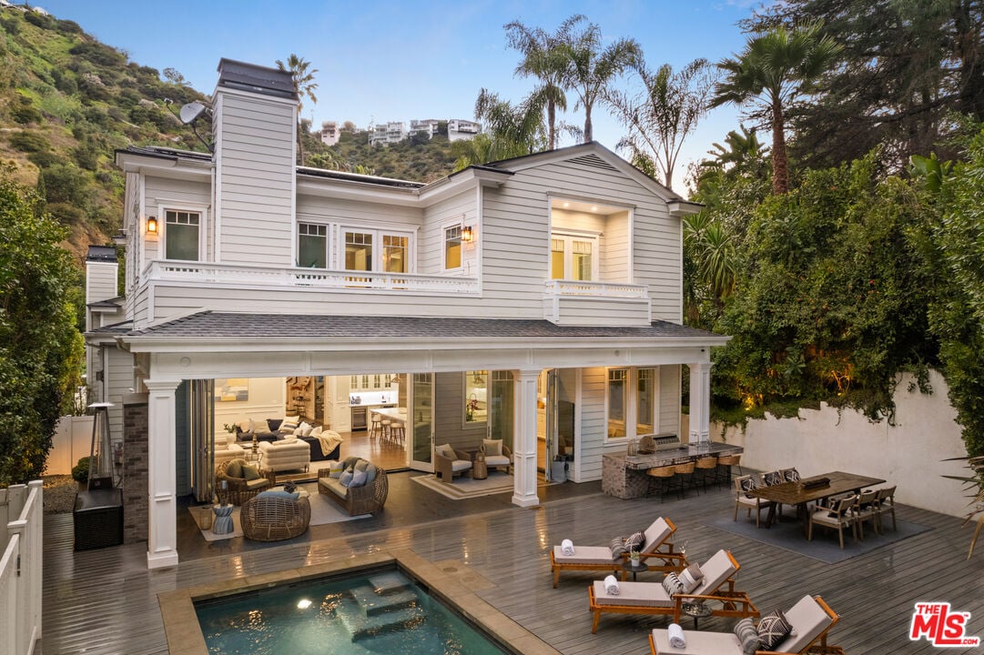 Luminor Heights, Laurel Canyon Blvd, 90046