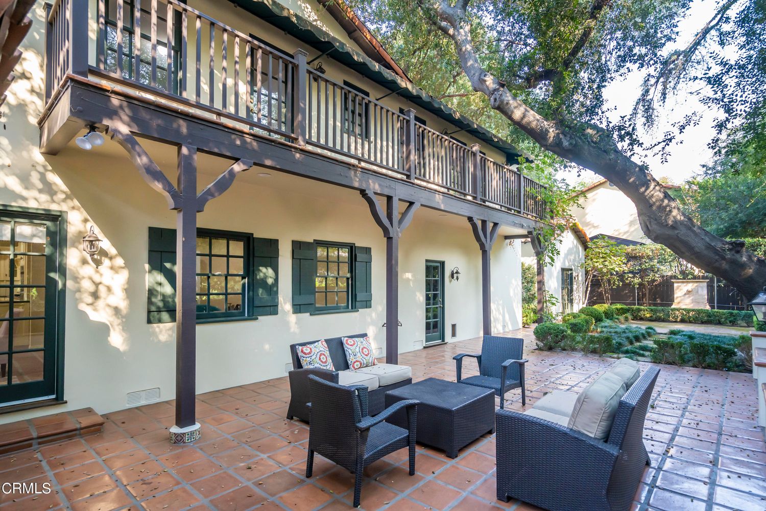 59 W Orange Grove Ave