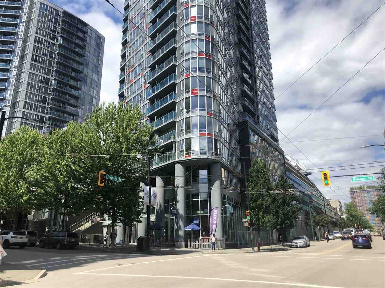 233 Robson St, #703