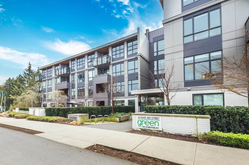 747 E 3rd St, #207