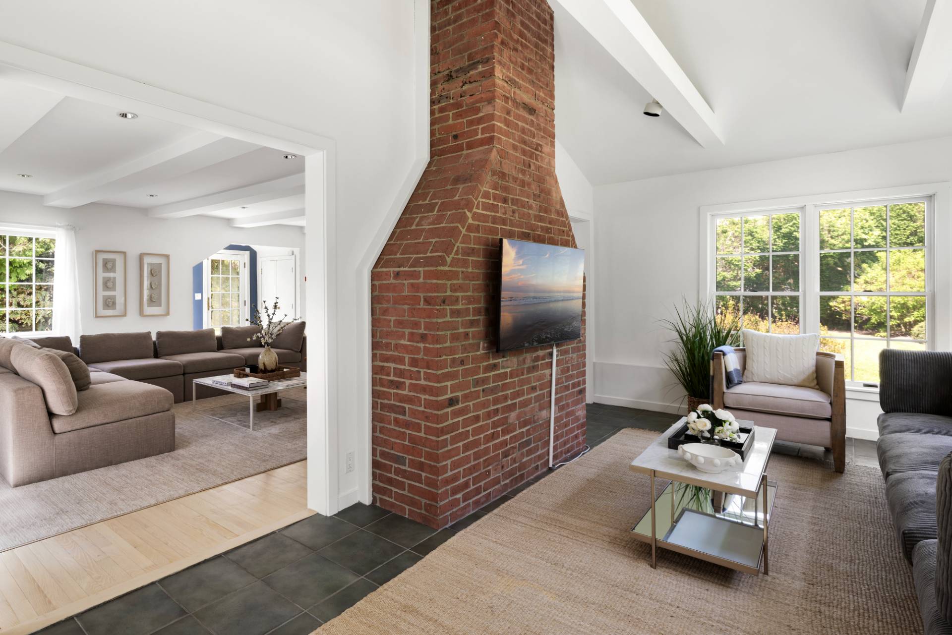 57 Lee Ave