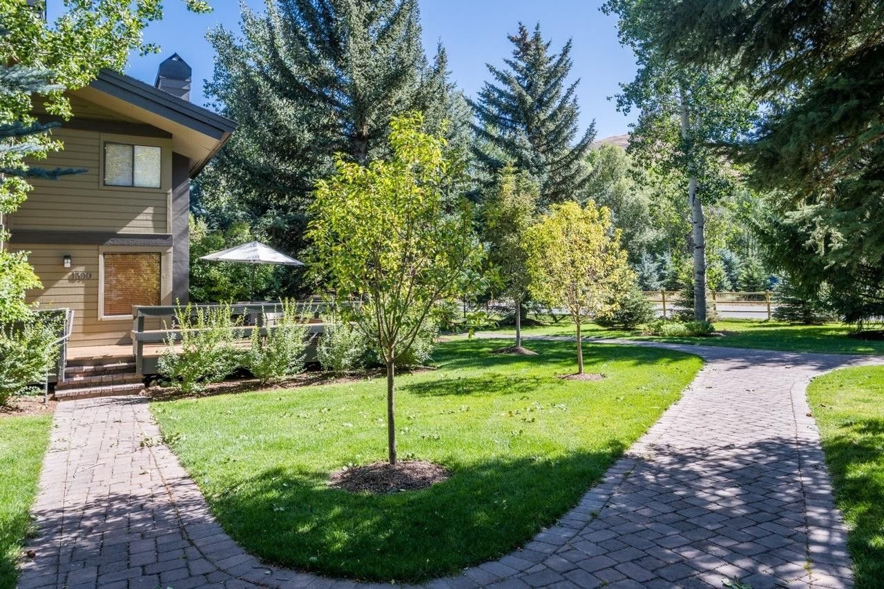 1390 Dollar Meadow Condo Dr