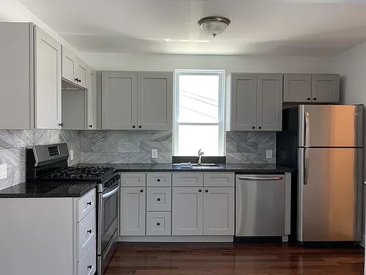 62-50 60th Street Unit: 2