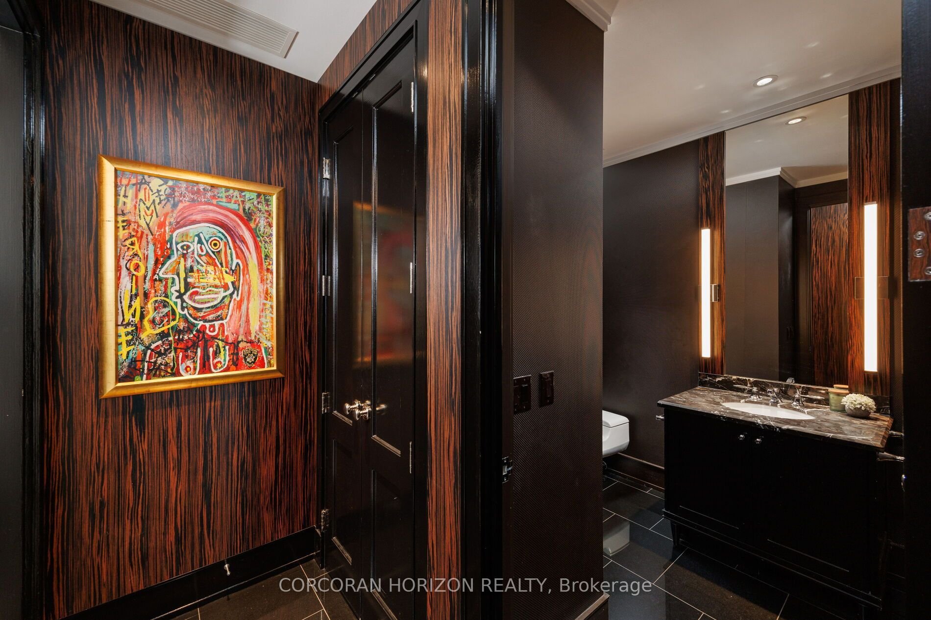 LUXURY AT THE RITZ RESIDENCES