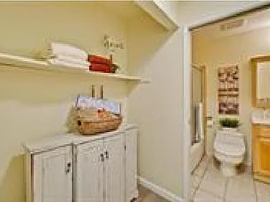 2515 Easton Pl Apt 31