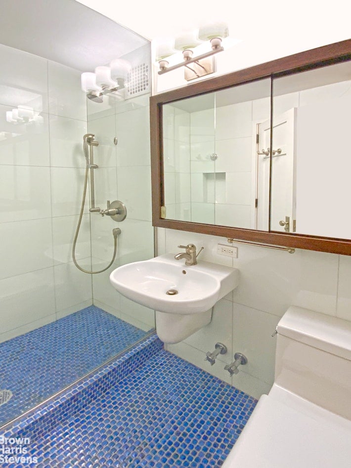 42 W 13th St, #6E