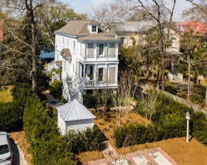 37 Eastlake Road