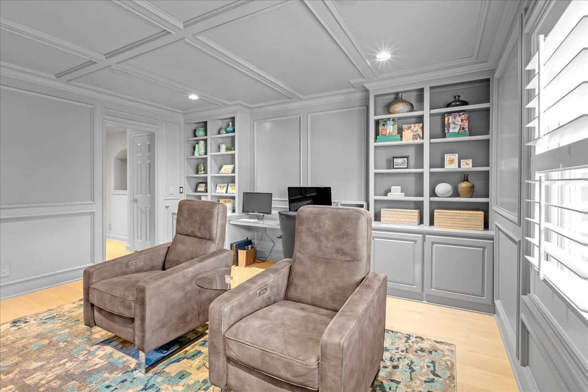 Luxury Living in Bixby, Oklahoma: A Premier Estate in Devonshire at Graystone Represented by Philip Shain of The Agency Tulsa - Wyatt Poindexter - The Agency