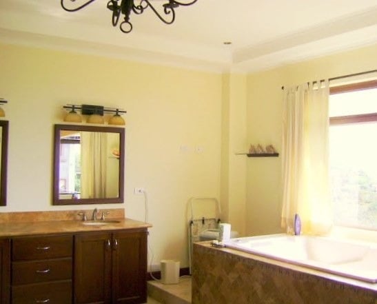 Beautiful Four Bedroom Home in Villa Real