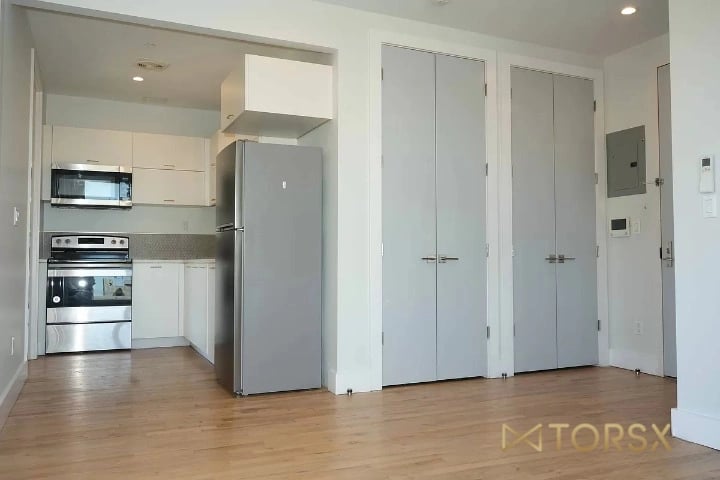 3013 Barker Avenue 4