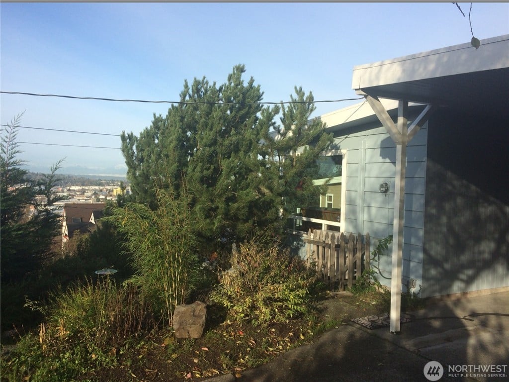208 NW 48th Street