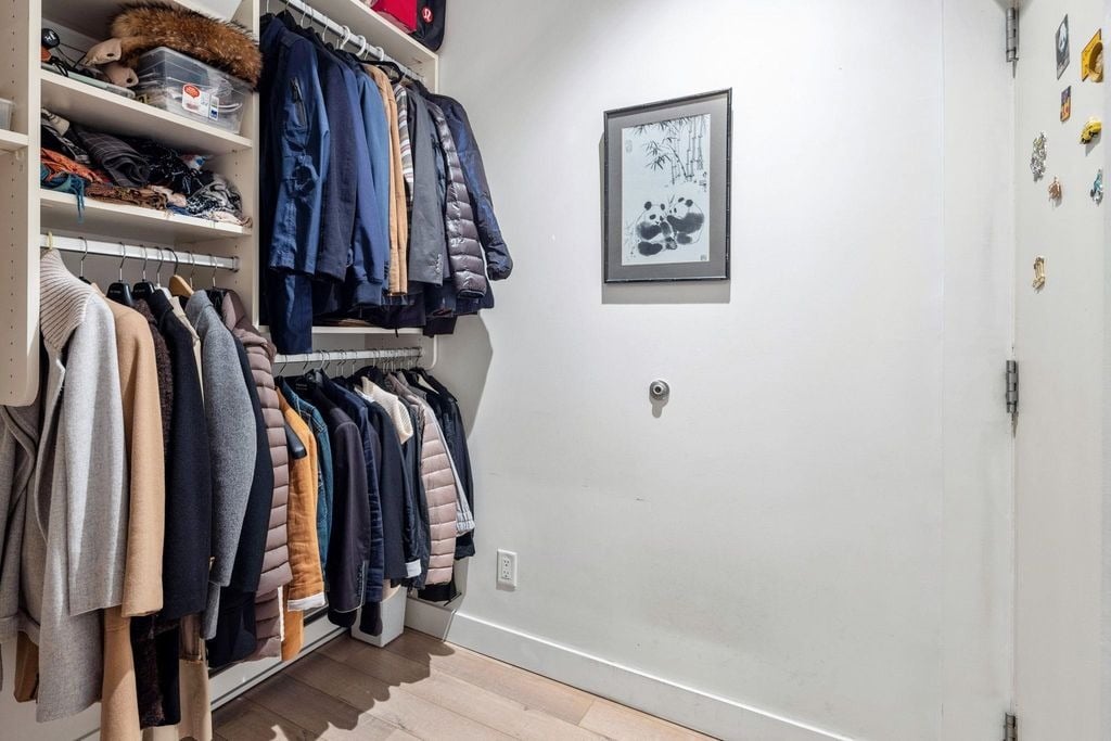 Th2258 W 39th Ave
