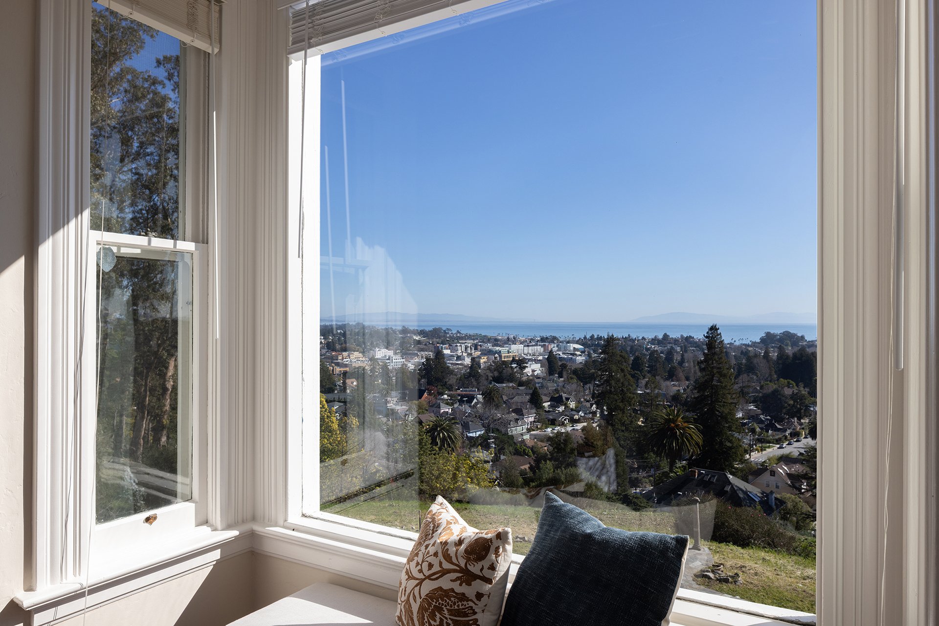 Villa Fair View - 535 Highland Ave