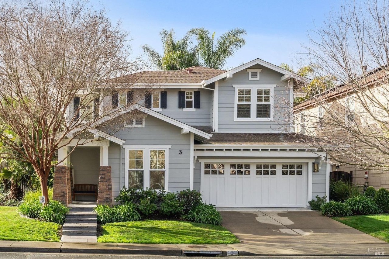 3 Oak Grove Dr