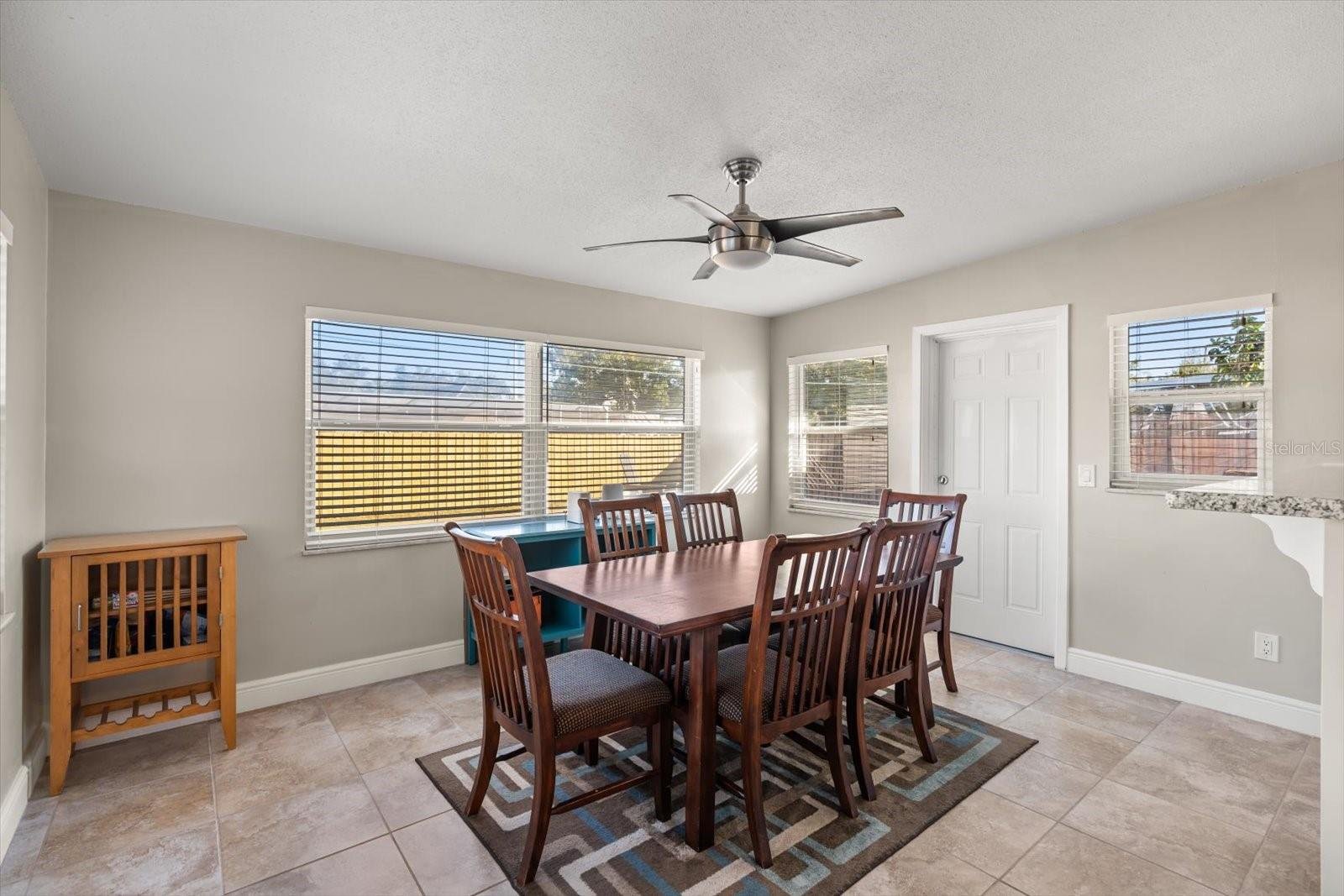 125 FAIRWAY DR