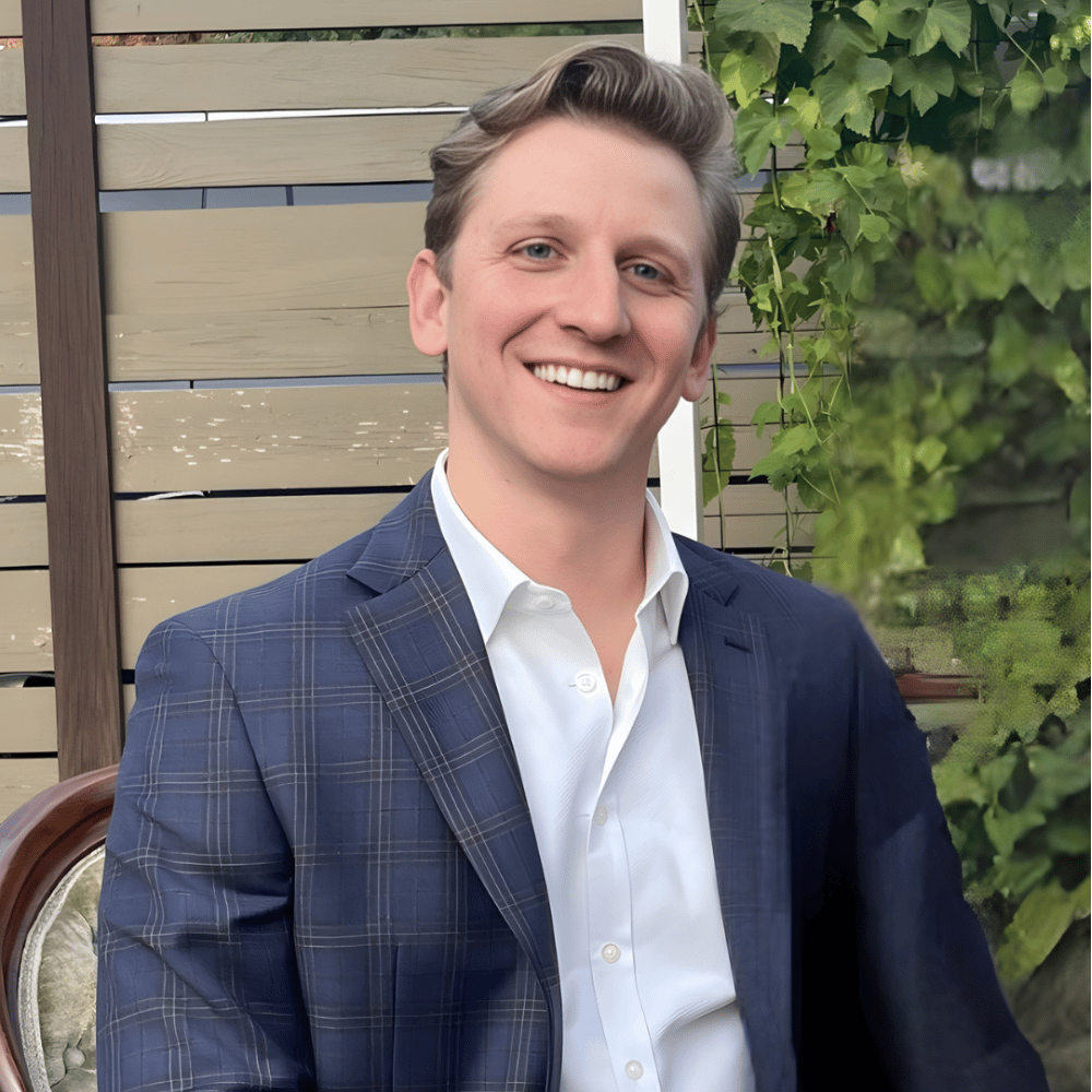 Alex Clark Philadelphia, PA Real Estate Agent Headshot