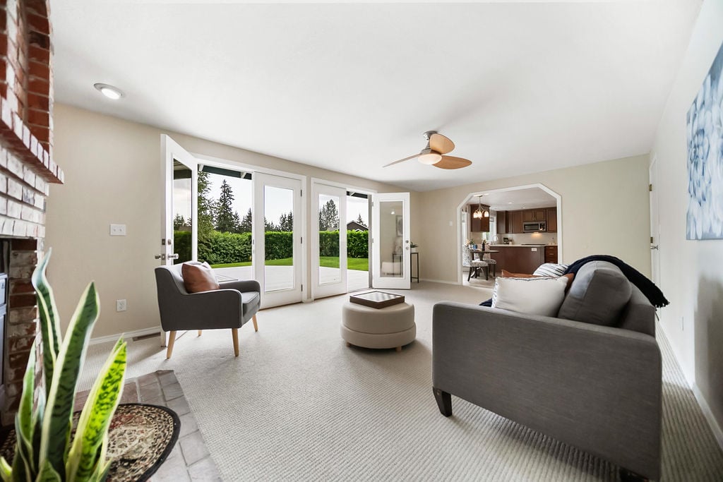 3055 NW Colonial Lane