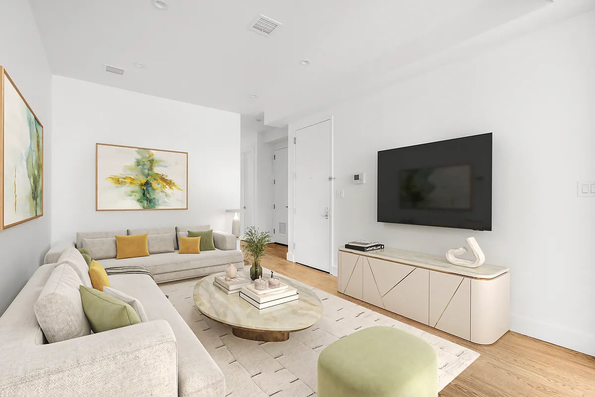 935 Lafayette Ave