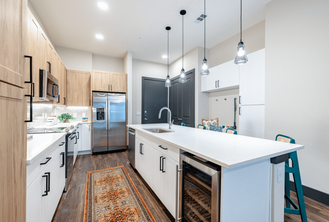 1 month free on 12+ month leases