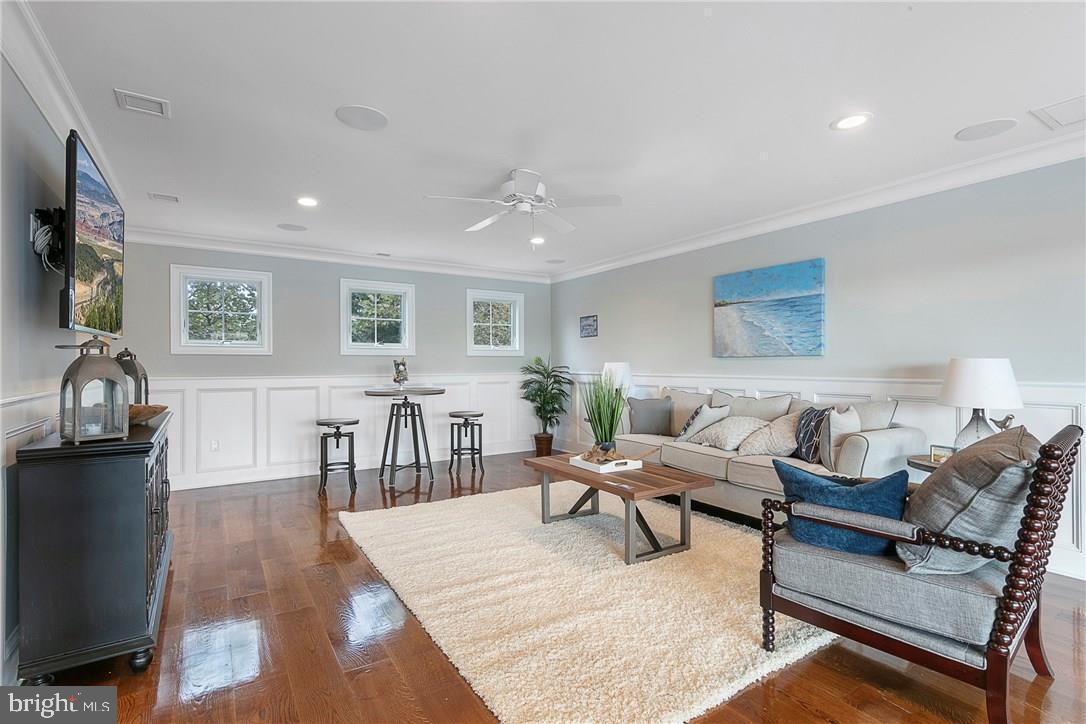 25 Long Beach Blvd, #A