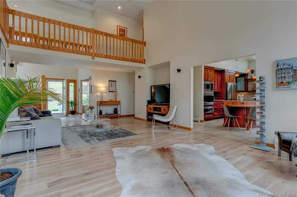 19 Mine Hill RD