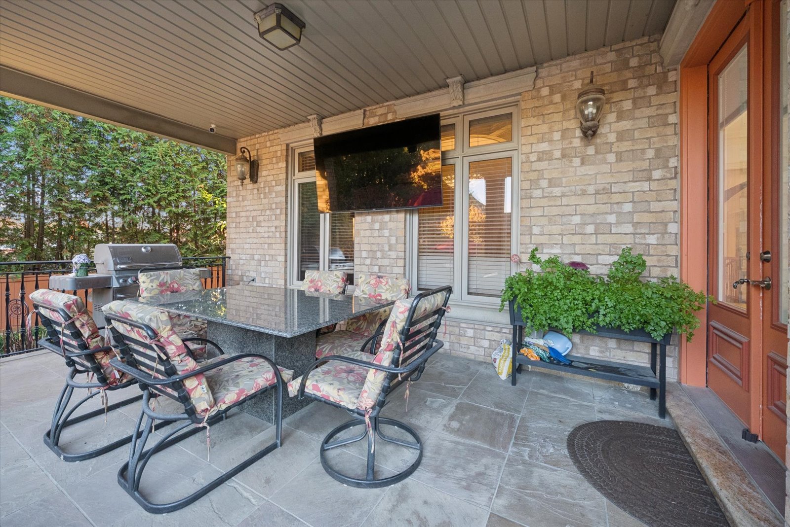 7 Toscanini Rd 