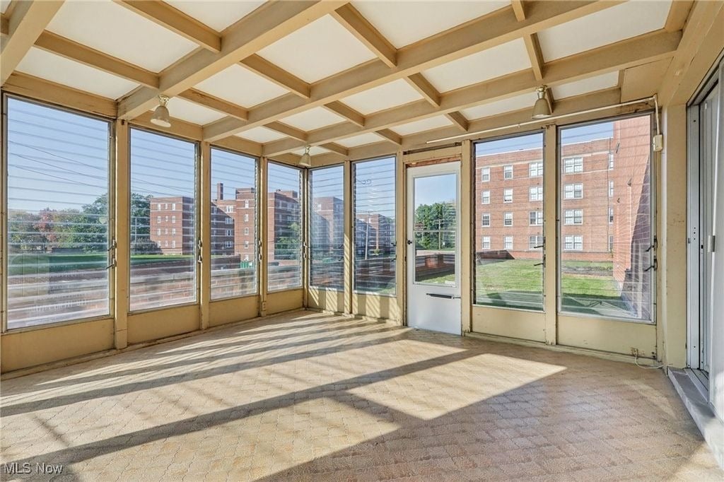 2560 N Moreland Blvd #205