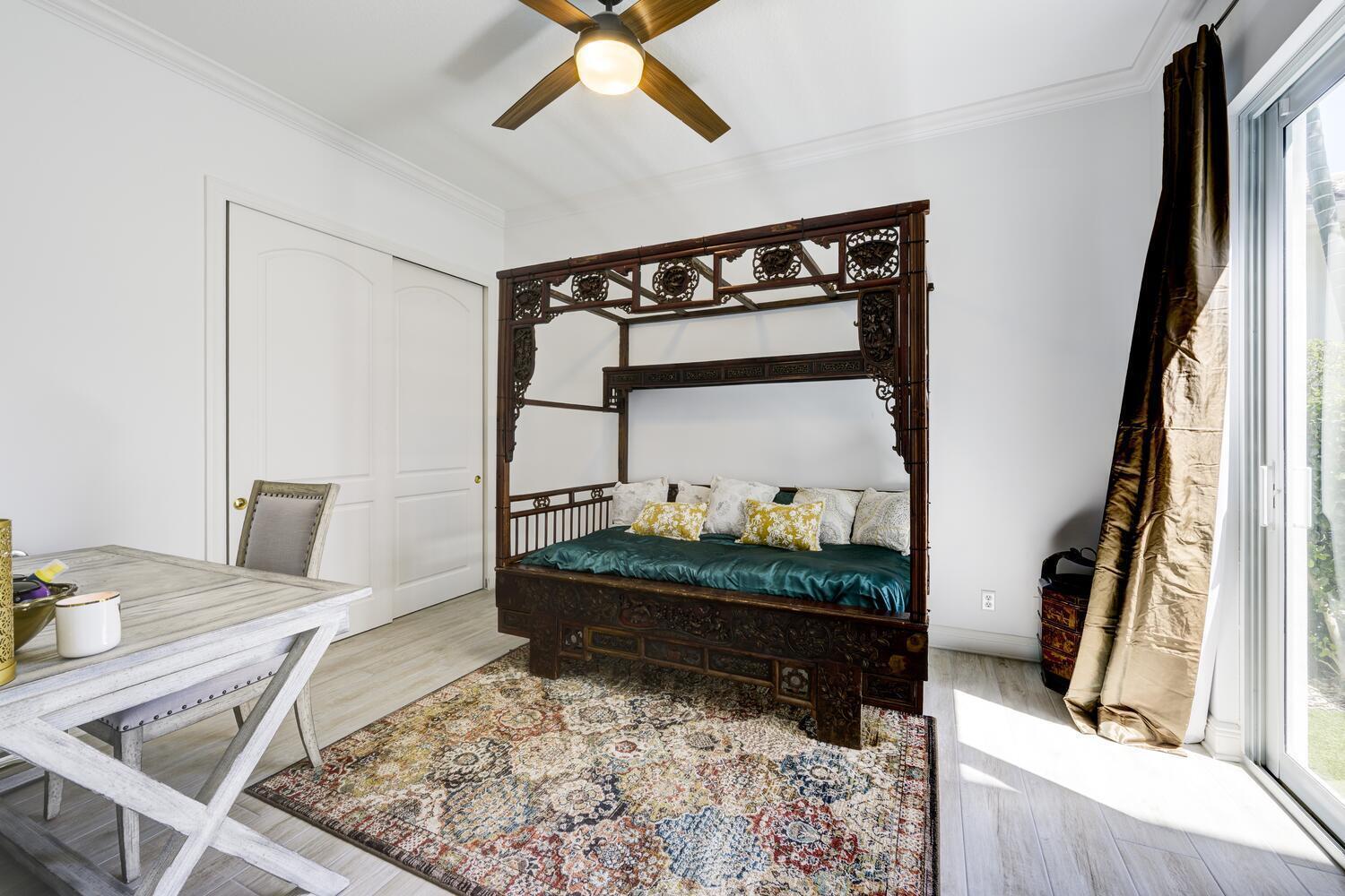 538 Les Jardin Dr