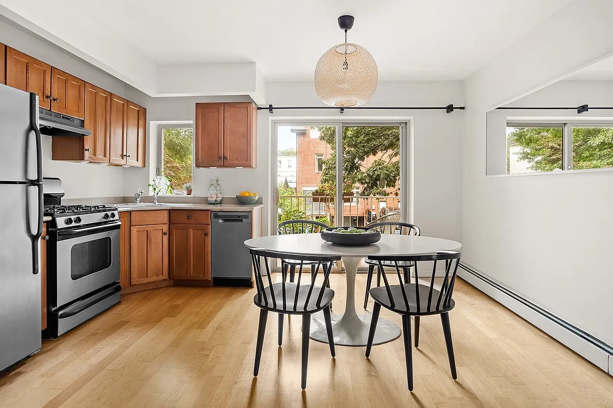 35 E Fourth St #2