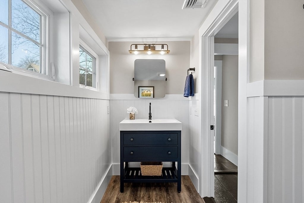 36 Pleasant St