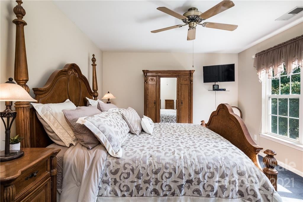8815 Baffin Ct