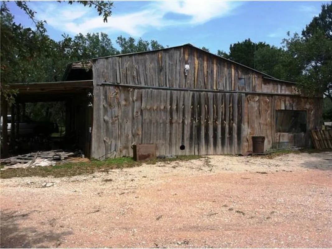 7748 E Us Highway 290 #B