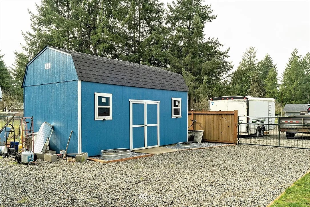 2110 Bobb Ct SE