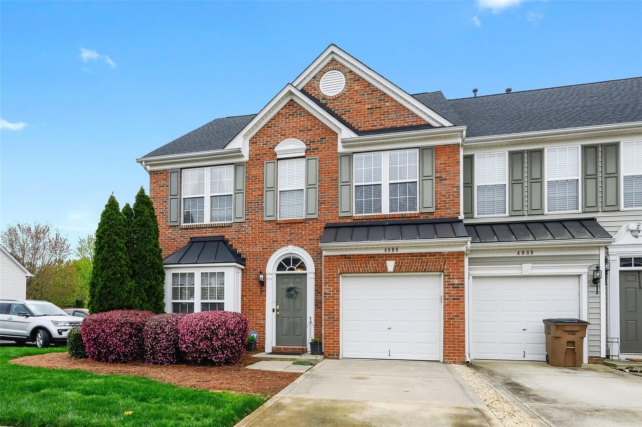 4090 Holly Villa Cir