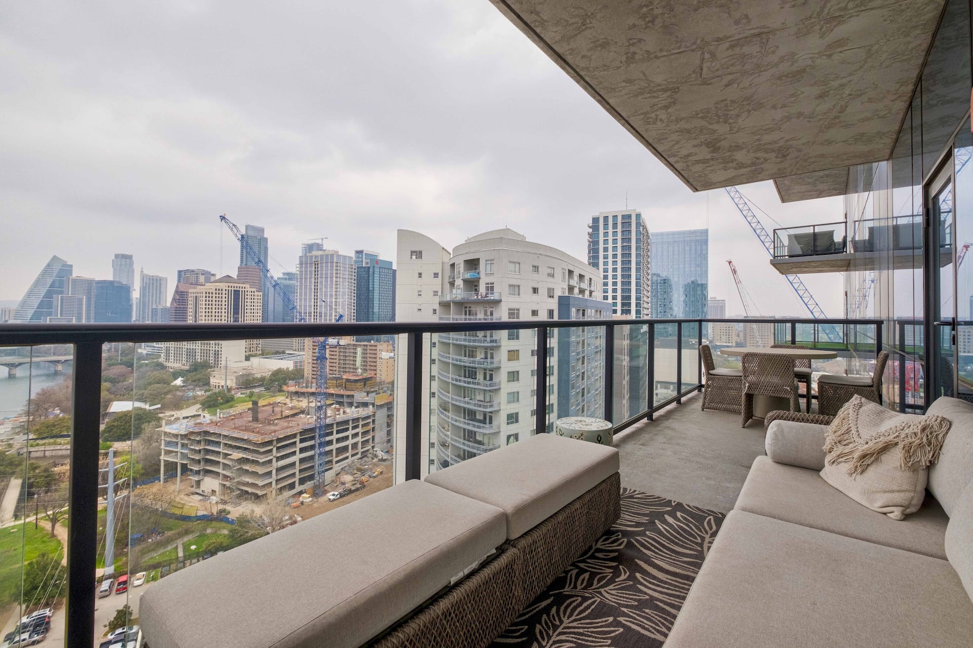 70 Rainey Street #1706 