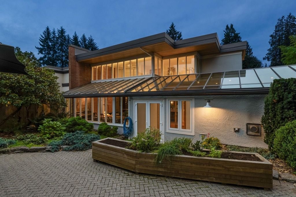 3708 Edgemont Blvd